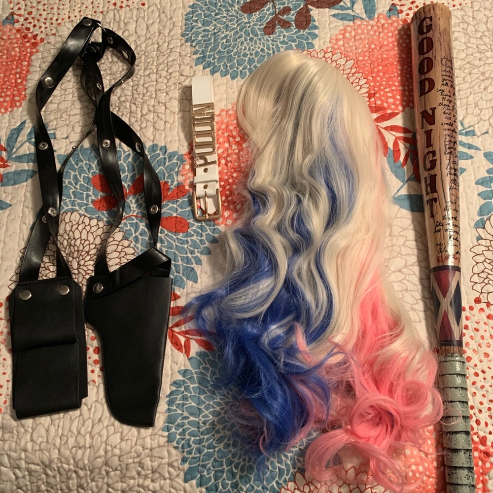 Harley Quinn costume accessories.